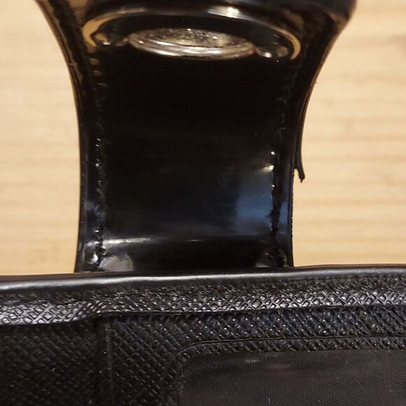 Coach Black and Cream Wallet - Picture 6 of 10